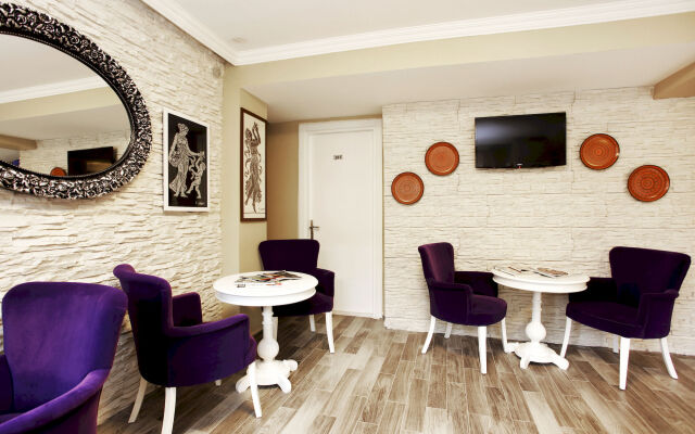 Spinel Hotel - Old City