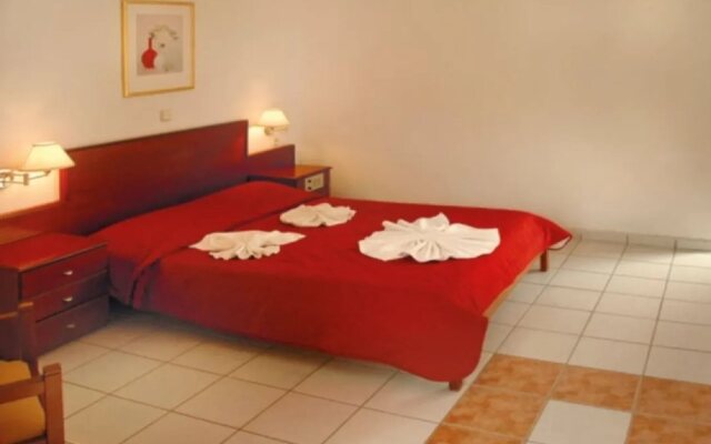 Maravel Land Beach Hotel