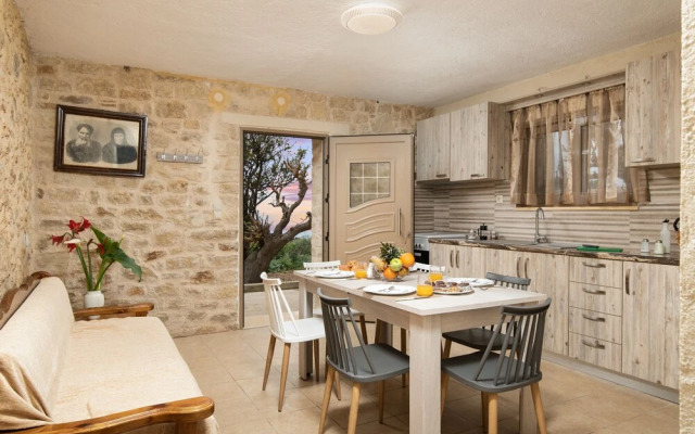 Poseidon Apartments