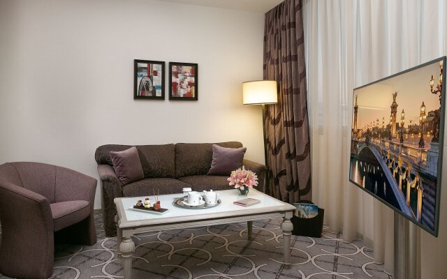 Gefinor Rotana Hotel