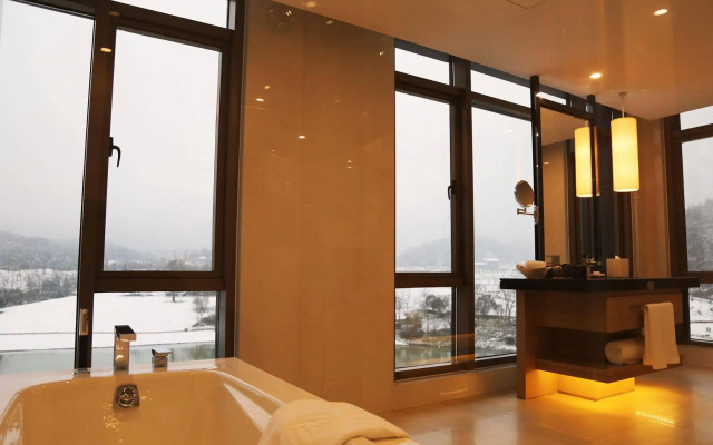 Narada Phoenix Valley Resort