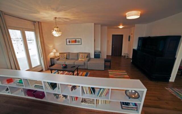 Arena Penthouse Apartments