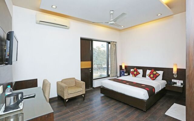 OYO Premium DLF III