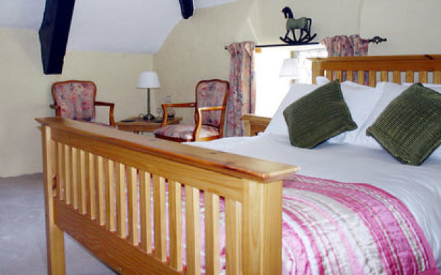 Weeke Brook - Quintessential Thatched Luxury Devon Cottage