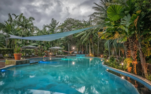 Oasis at Palm Cove