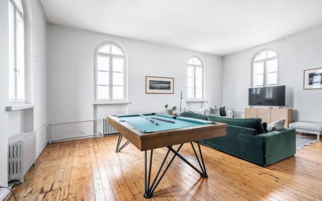 Helsinki Tower Penthouse 1 BR and Loft with 360-degree Views