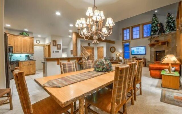 Mountain View At Eagleridge Town Homes