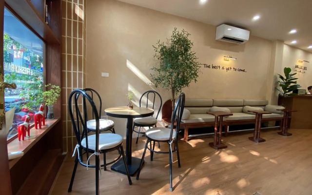 Hanoi Street Hotel