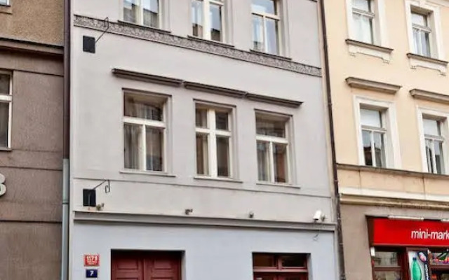 Oasis Prague Apartments