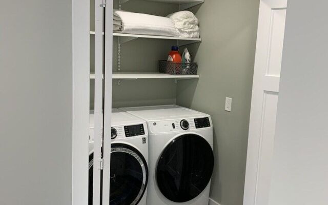 The Fallviews at Burdett Falls