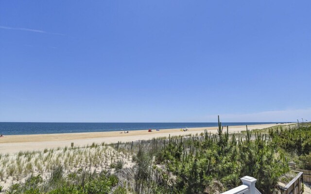 Seaside Villas Unit #9 by Long & Foster