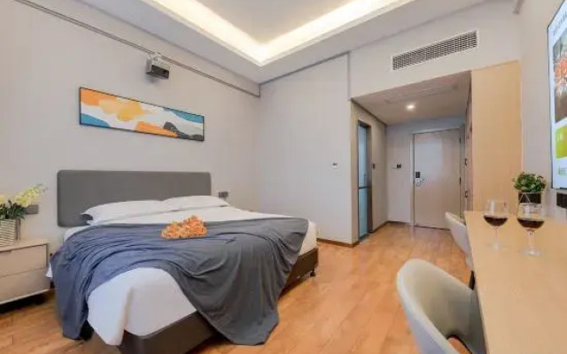 Luoyang Medi Hotel (Longmen High-speed Railway Station)