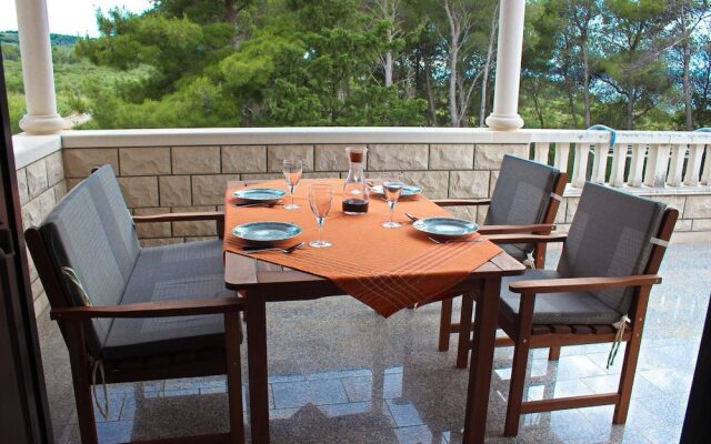 Apartments Pezzi / Two Bedrooms A1 Gajo