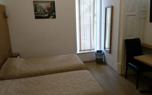 Smart Sea View Brighton Hostel