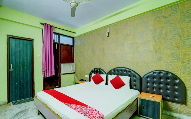 OYO 9061 Savera Retreat