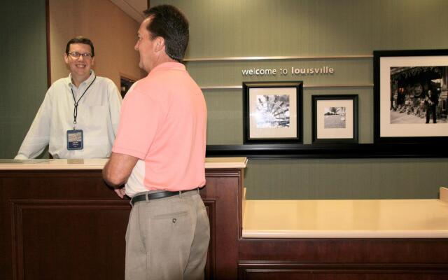 Hampton Inn Louisville - Northeast