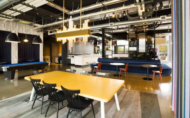 Aloft Austin Airport