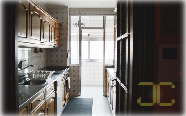 Learn Porto Apartment by JC