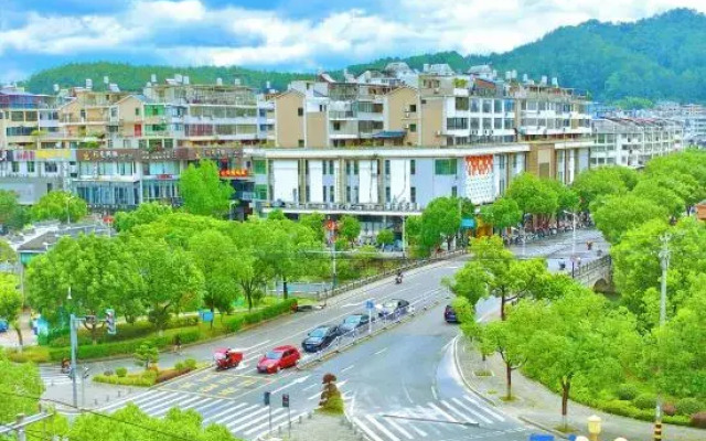 Changting Hongyuan Business Hotel