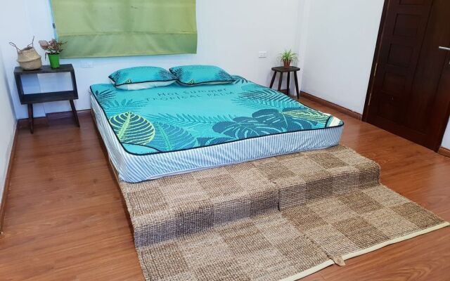 Flower Hostel