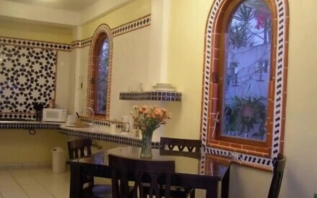 Posada Colonial Apartments