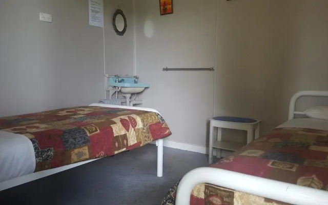 Tingle All Over Budget Accommodation