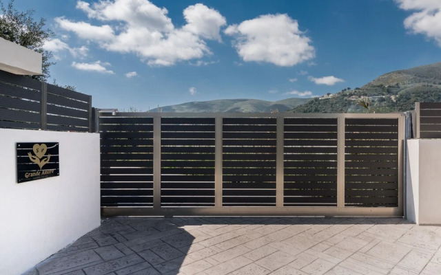 Grande Amore Luxury Villa