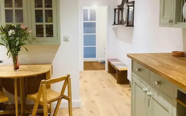 Stanley Road - Modern Flat in Oxford