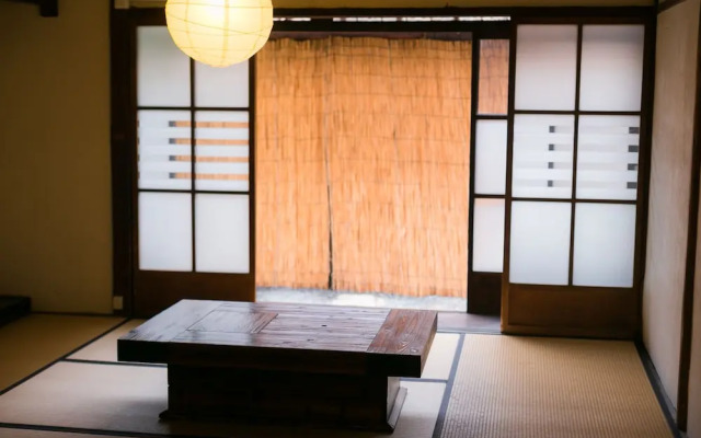 Guesthouse OKI's Inn - Hostel