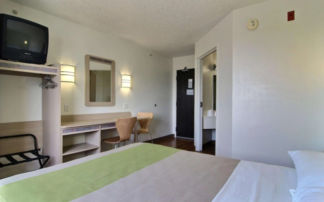 Motel 6 Albuquerque, NM - North