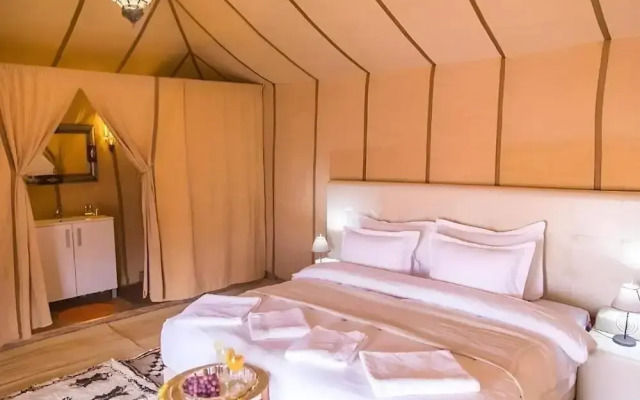 Lantern Luxury Camp