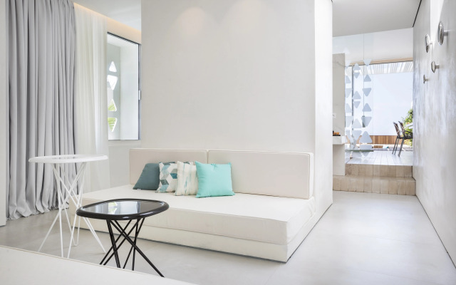 Mykonos Dove Beachfront Hotel