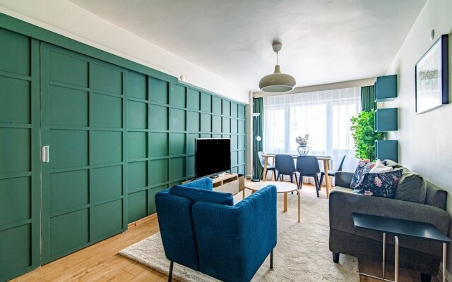 Stunning Flat With Excellent Location in Tesvikiye