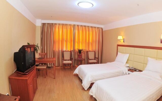 Zhucheng Long Yun Holiday Inn