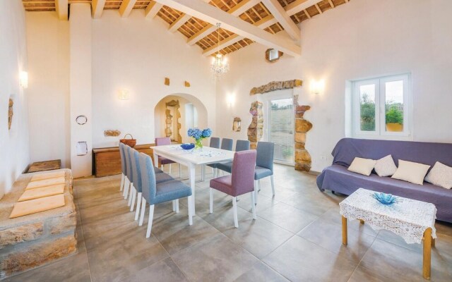 Stunning Home in Ruzici With Wifi and 3 Bedrooms