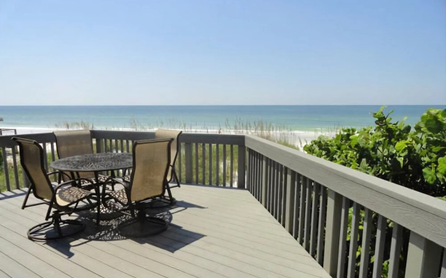 Franks Beach House by RedAwning