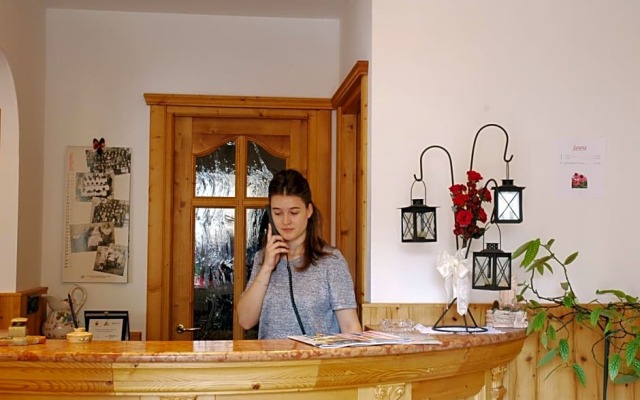 Hotel Siror