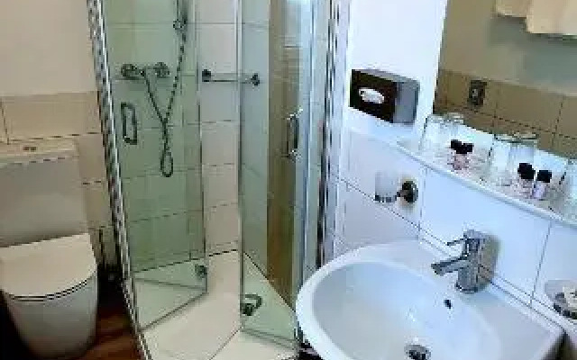 Sevdas Garni Hotel Weinforth