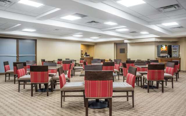 Comfort Inn The Pointe