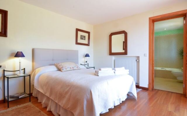 Villa with incredible sea views and pool