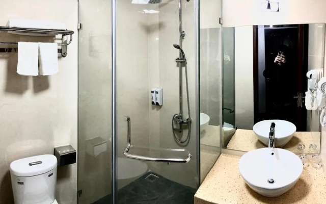 Viet Hoa Hotel