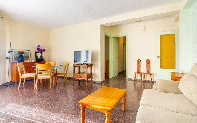 Nice apartment in Torrevieja with 3 Bedrooms