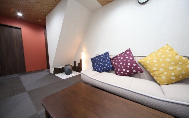 JQ Villa Kyoto Jurakutei