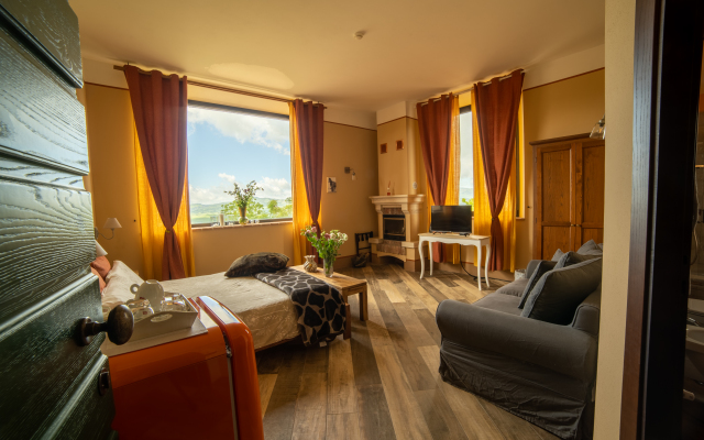 Podere Val D'Orcia - Tuscany Equestrian