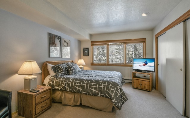 Quicksilver 1677 OFB