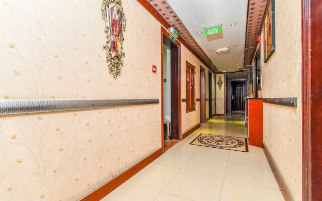 OYO 180 Evin Hotel