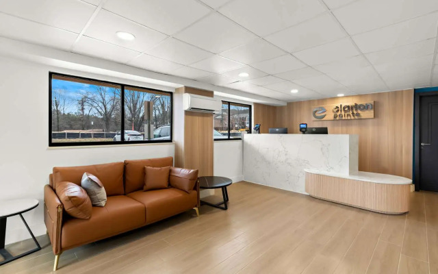 Clarion Pointe Kennesaw Town Center