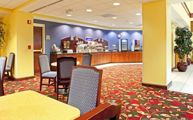 Holiday Inn Express Richmond Airport by IHG