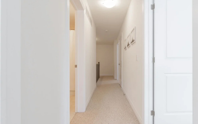 Luxurious Brand New Four Bedroom Townhouse