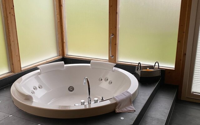 Luxury Chalet in Klippitztörl With Ski Storage